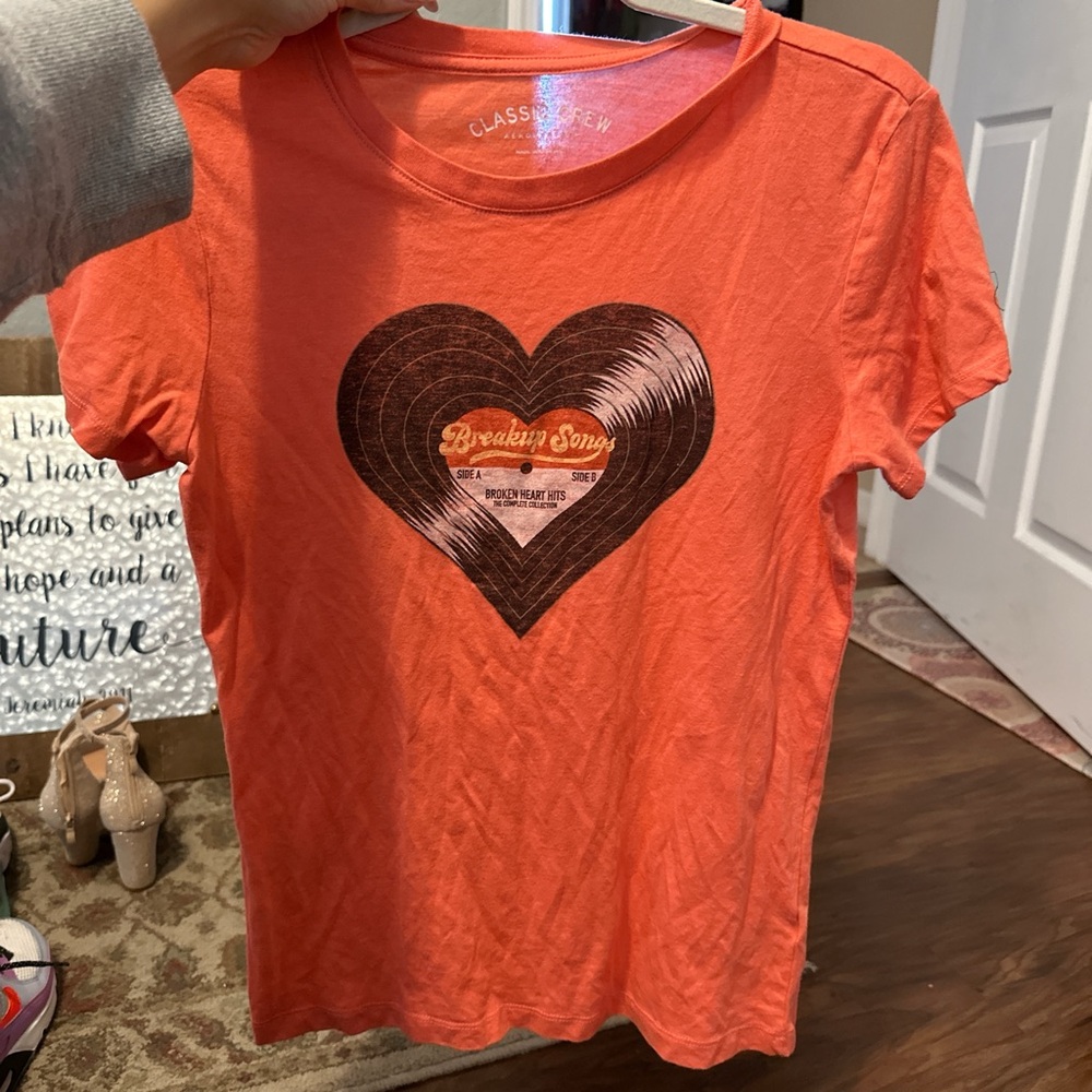 Classics Crew Orange Heart Graphic Tee